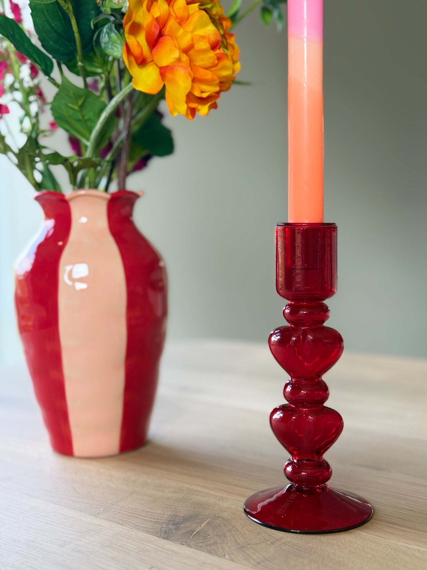 glazen kandelaar rood
