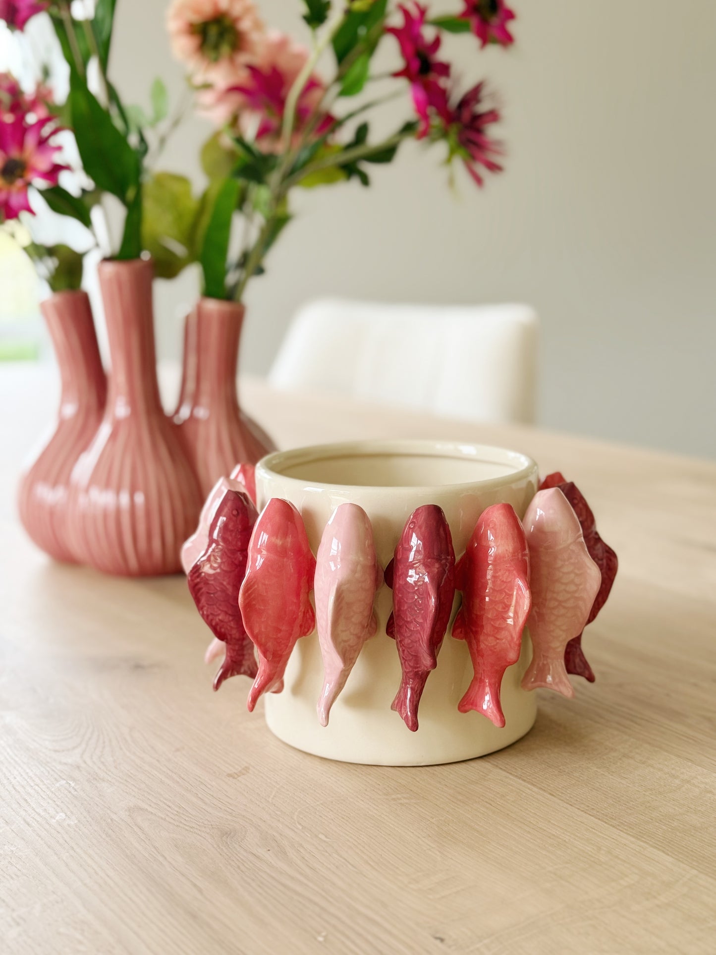 roze vaas vis bij Stylebyclariss