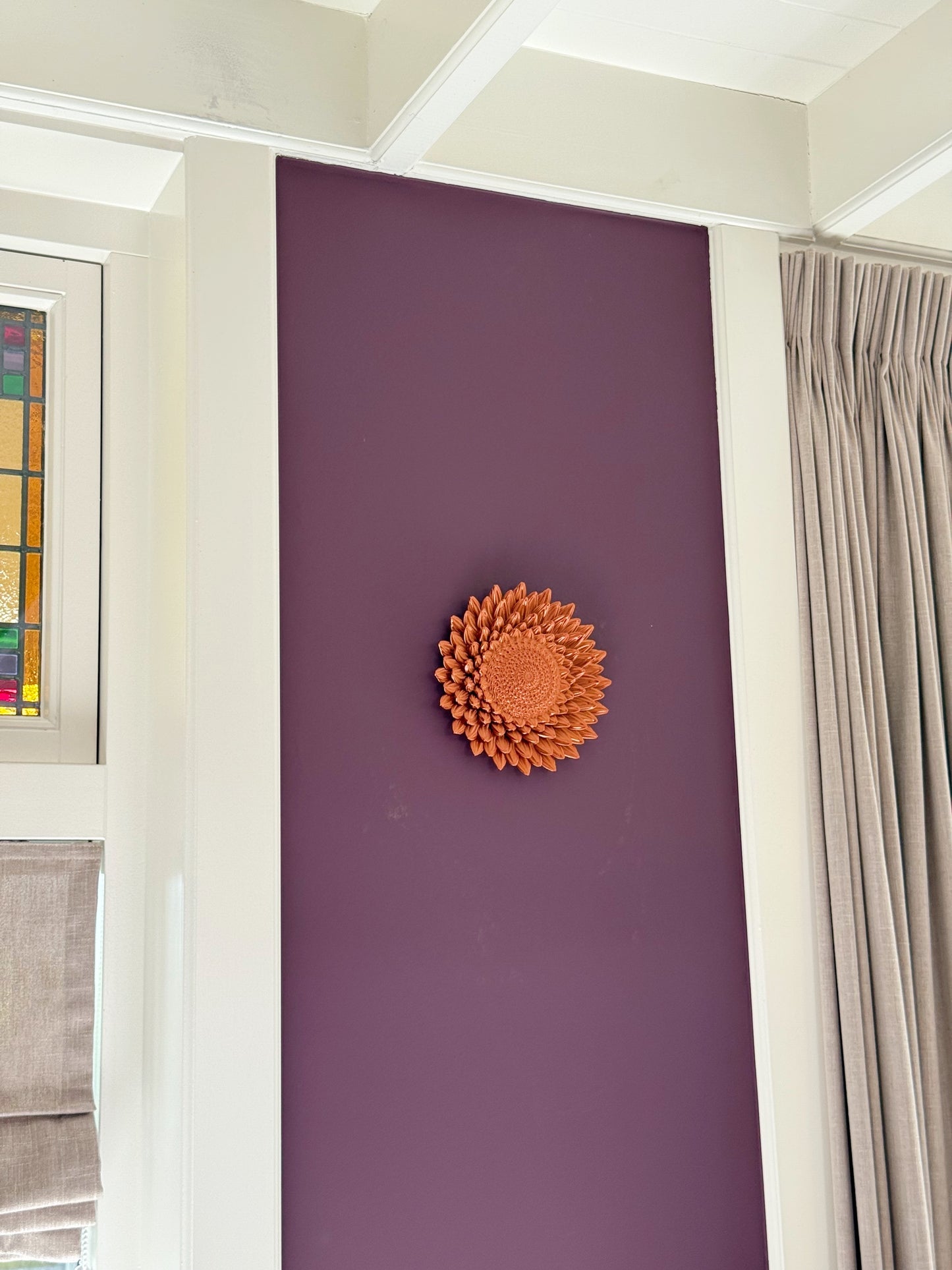 wandbord aan de muur
