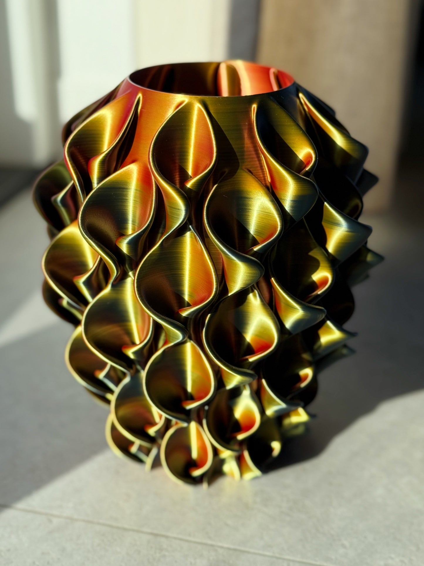 Rood zwart gouden vaas - Nova