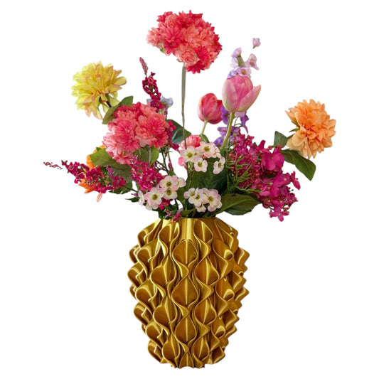 Decoratief boeket van zijden bloemen voor woonkamer of eettafel